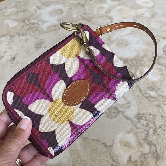 Fossil Coated Canvas & Leather Wristlet Wallet - Picture 1 of 7
